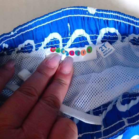 Wippette Toddler Wave Swim Trunks. Size 2 Toddler. - Picture 2 of 6
